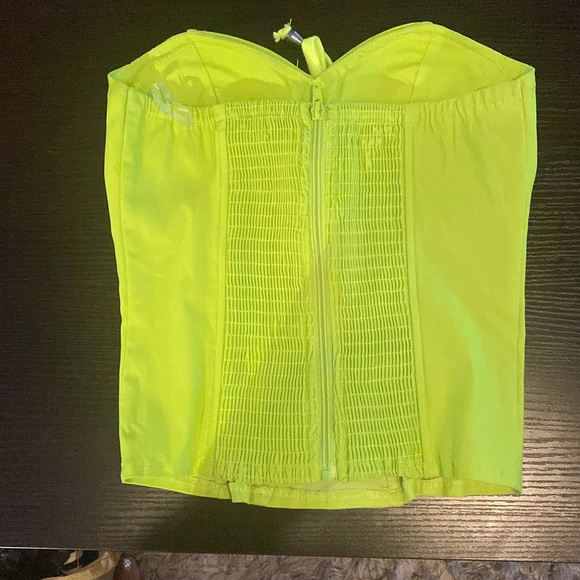 Corset top with zip up back - Picture 2 of 8